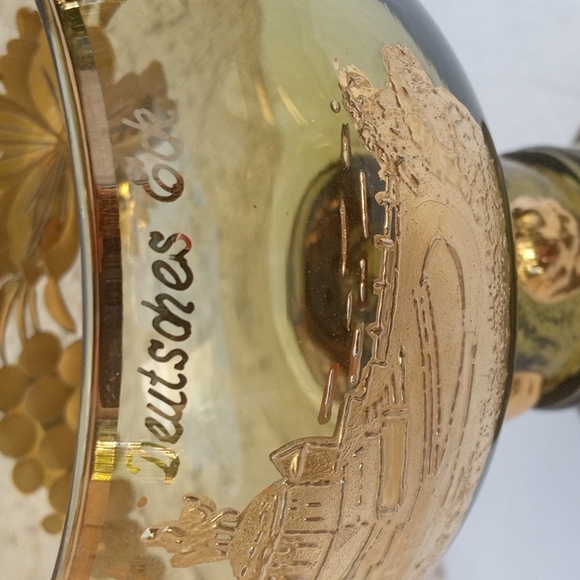 Vintage  Rhine Roemer Wine Glass Green Gold Beehive Souvenir Germany - Picture 9 of 10